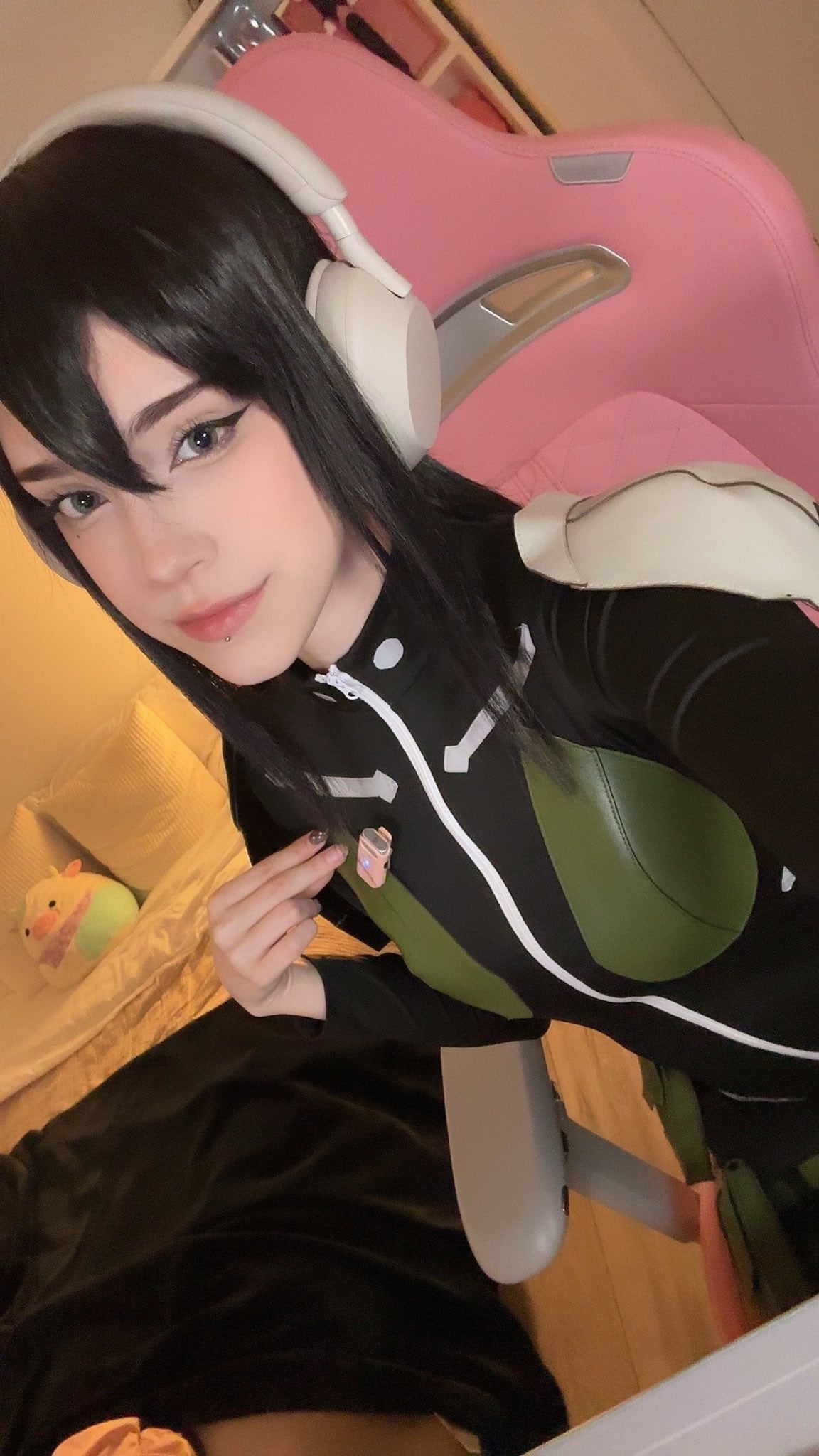BreesKnees nude 8