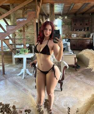 Brend0c4 nude 4
