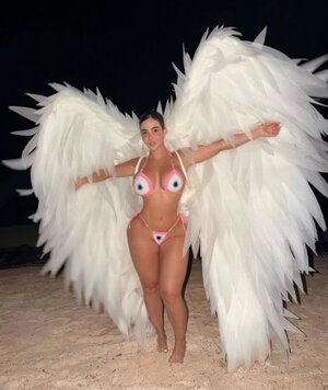 Brenda Castro nude 8