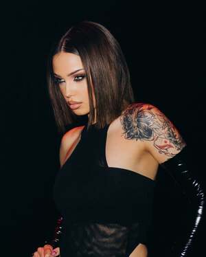 Breskvica nude 7