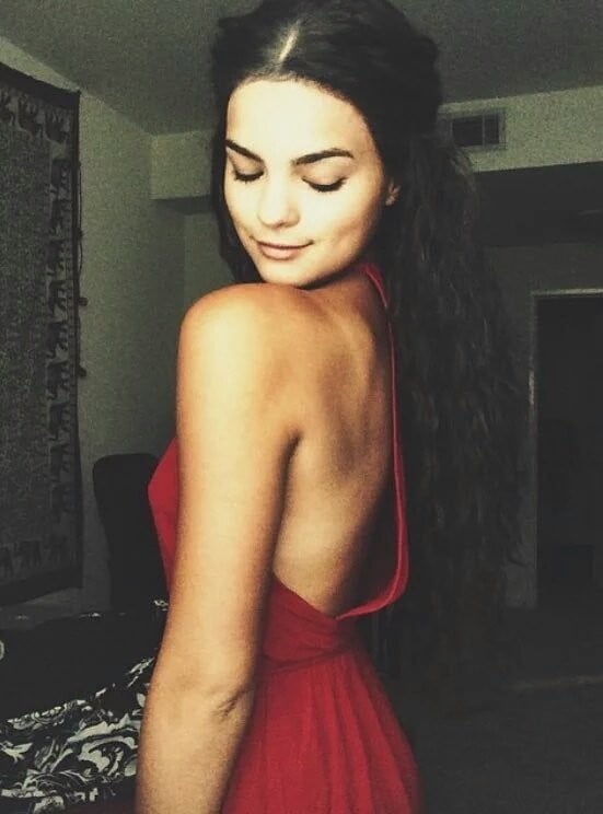 Brianna Hildebrand nude 11