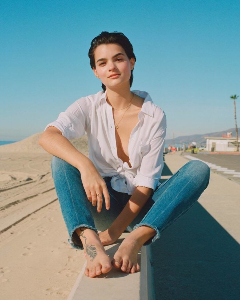 Brianna Hildebrand nude 3