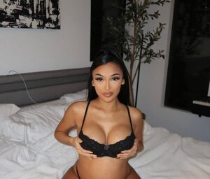 Brianna Olsen nude 8