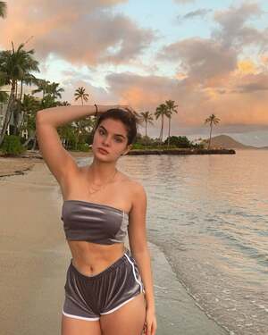 Brighton Sharbino nude 5