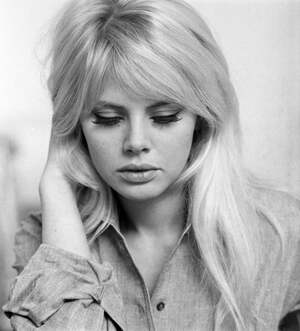 Britt Ekland nude 7