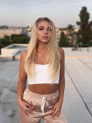 Brittanie Nash nude 2