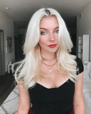 Brooke Barry nude 5
