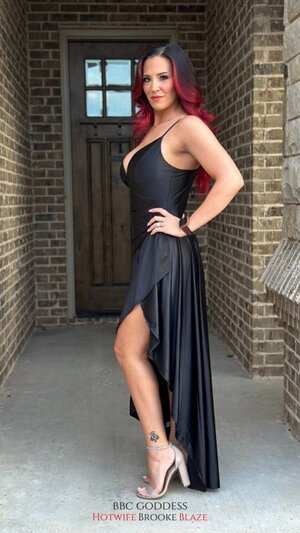Brooke Blaze nude 10