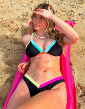 Brooklyn Grout nude 9