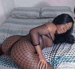 Bruna Black nude 5