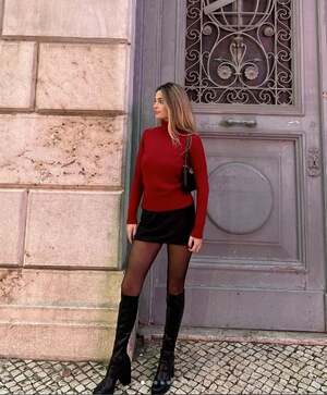 Bruna Magalhaes nude 3