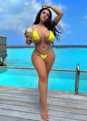 Brunettebabiii nude 1