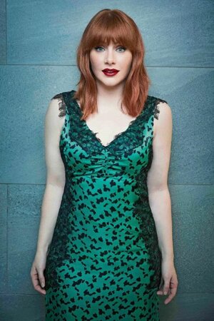 Bryce Dallas Howard nude 9