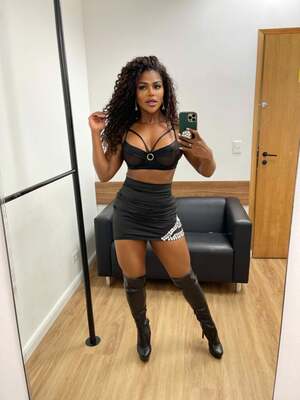 Brysa Sousa nude 10