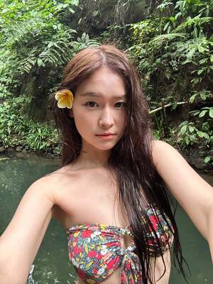 Bui Le Mai Huong nude 10