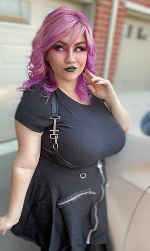 Bunnie Gloom nude 4