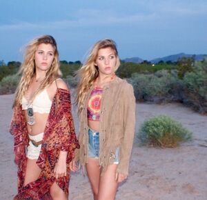 Caci Twins nude 8
