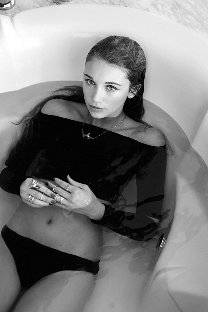Cailin Russo nude 9