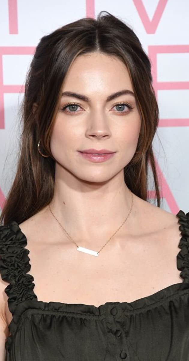 Caitlin Carver nude 5
