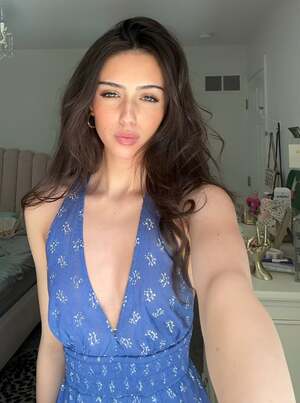 Caitlin Kenkel nude 4
