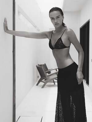 Camille Hulspas nude 11
