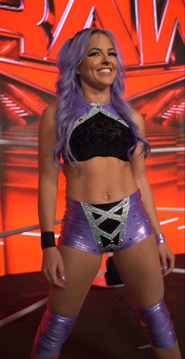 Candice LeRae nude 6