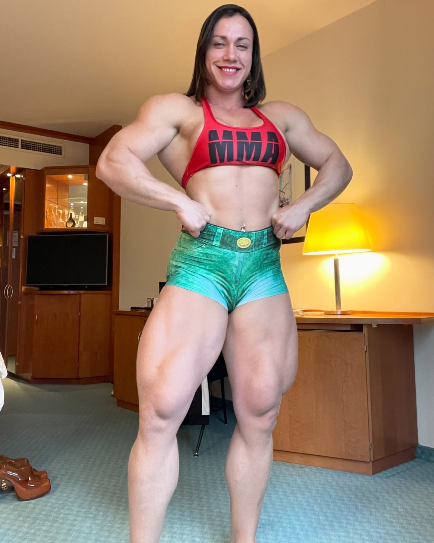Carla Inhaia nude 3