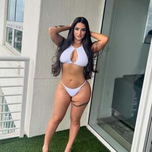 Carla Tee nude 7