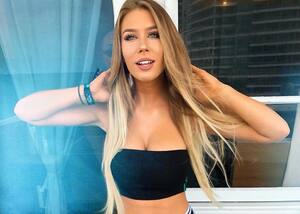 Carli Mauer nude 5