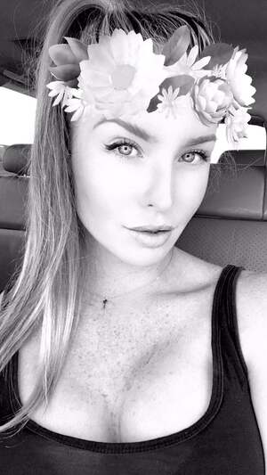 Carly Lauren nude 12