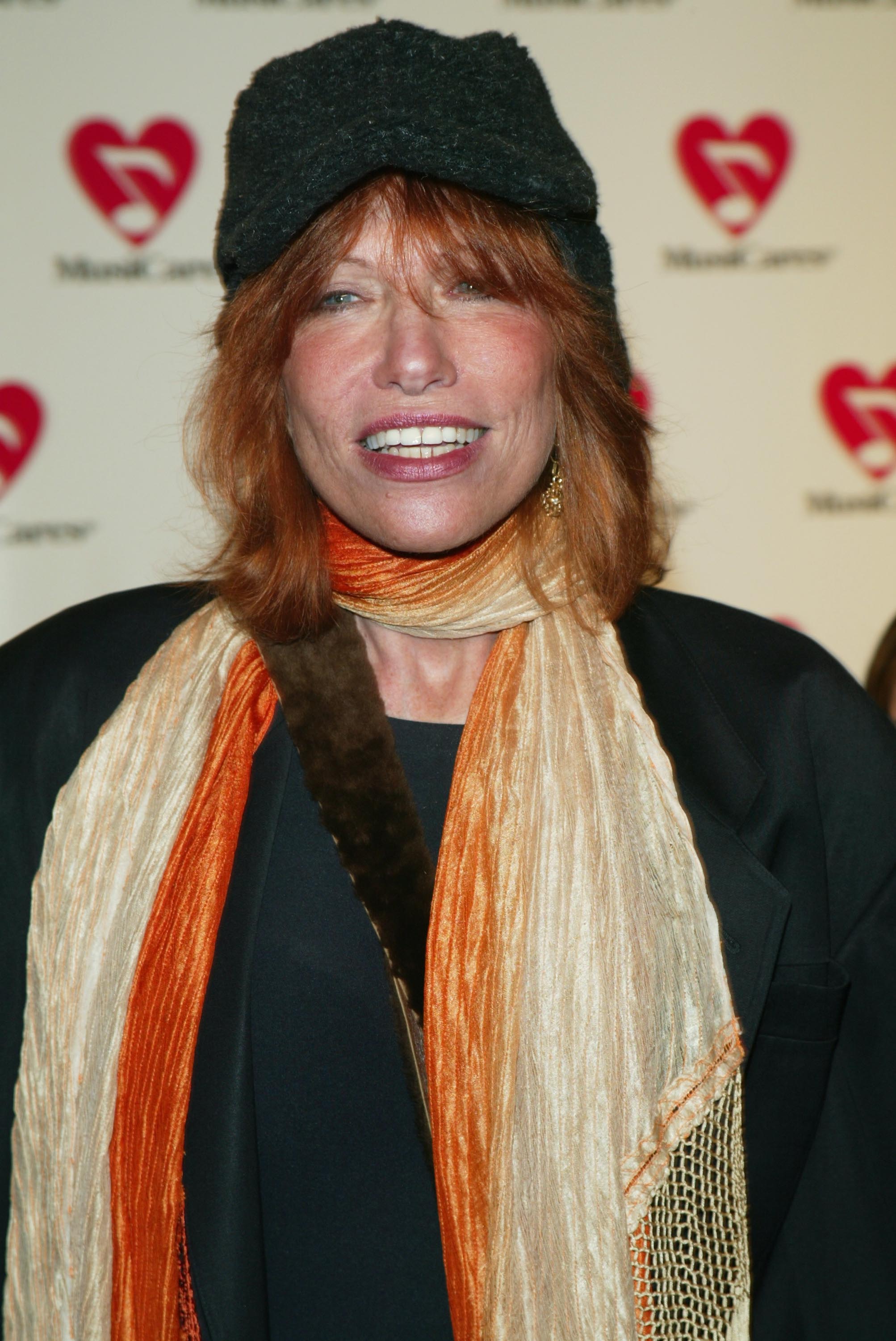 Carly Simon nude 10
