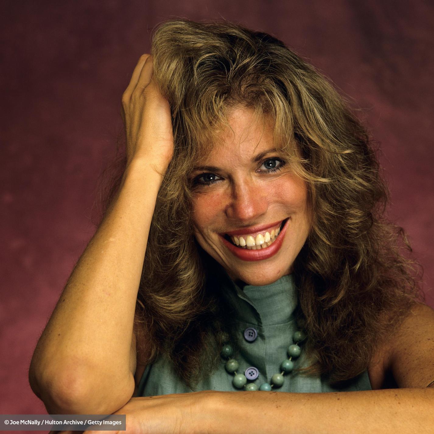 Carly Simon nude 5