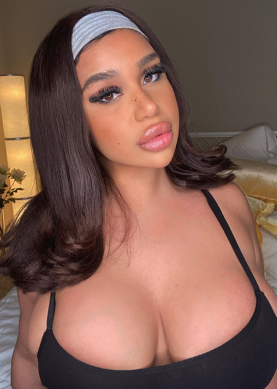 Carmela Habibi nude 12