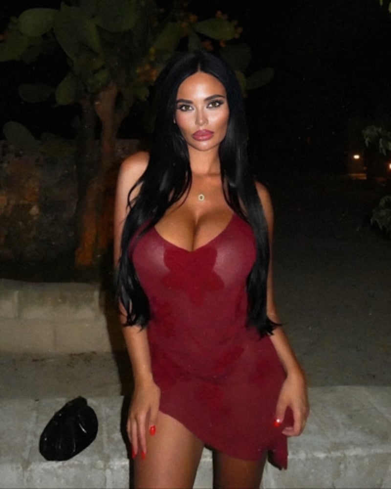 Carmela Longo