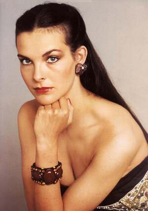 Carole Bouquet nude 12