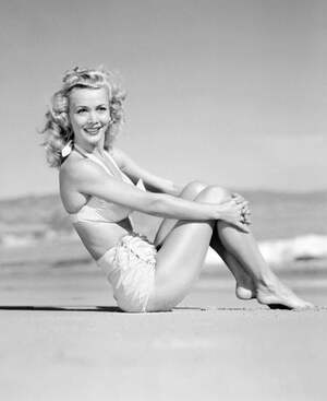 Carole Landis nude 6