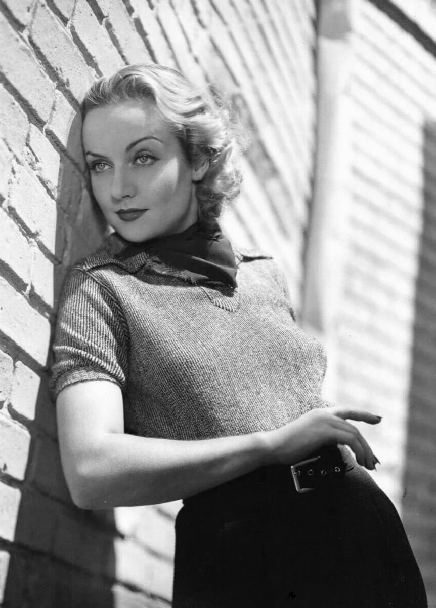 Carole Lombard nude 9