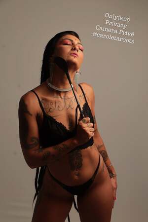 Caroleta Roots nude 7
