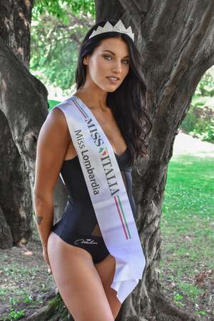 Carolina Stramare nude 2