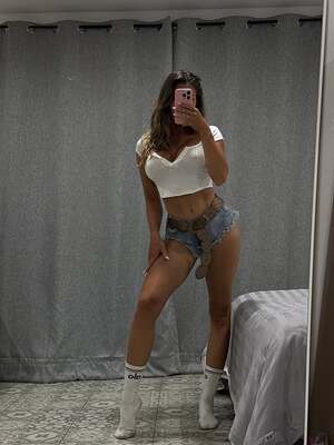 Caroline Einhoff nude 10