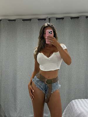 Caroline Einhoff nude 6