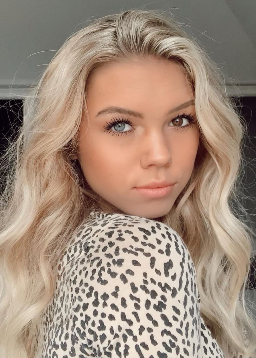 Caroline Gregory nude 6