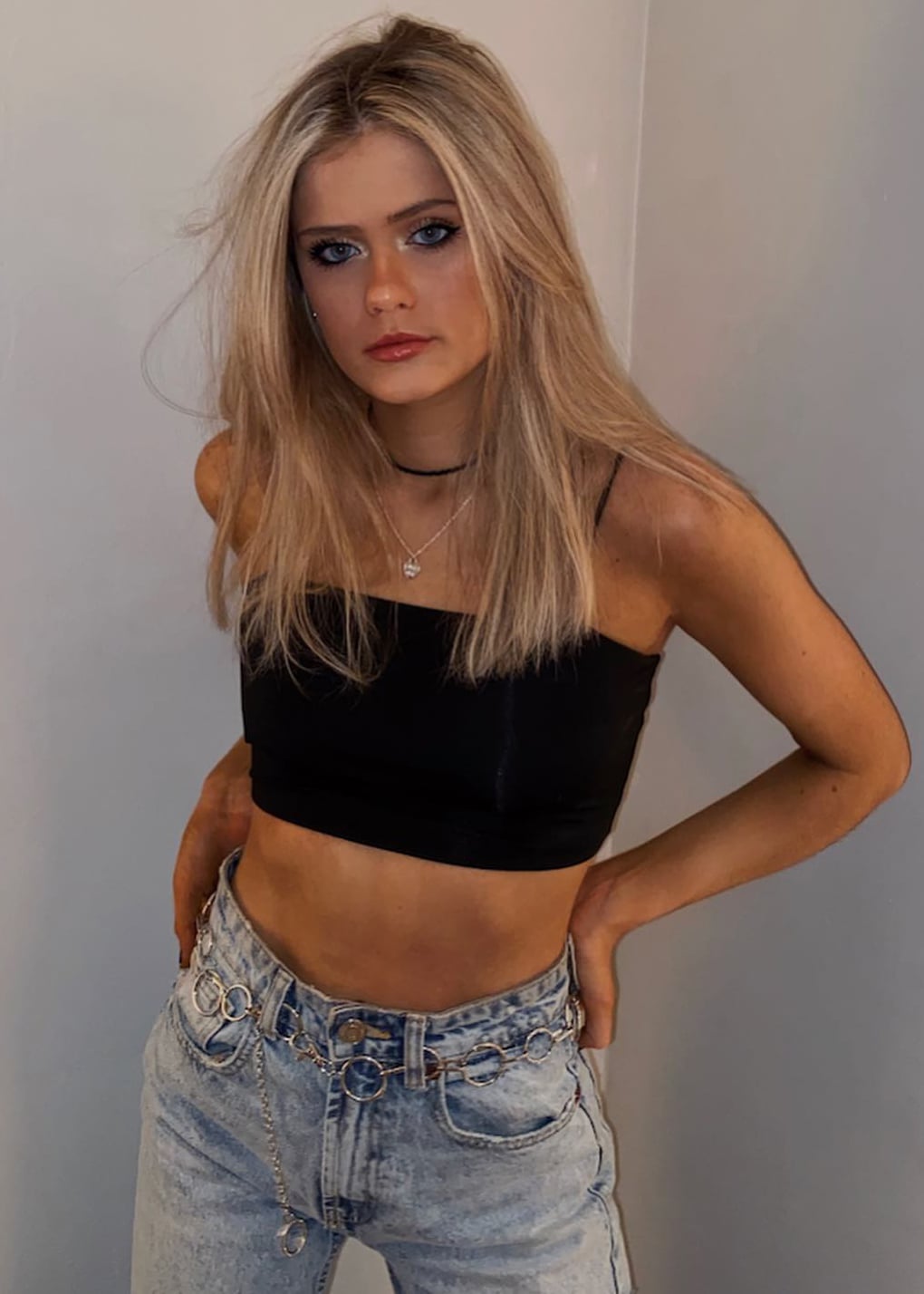 Caroline Lusk nude 5