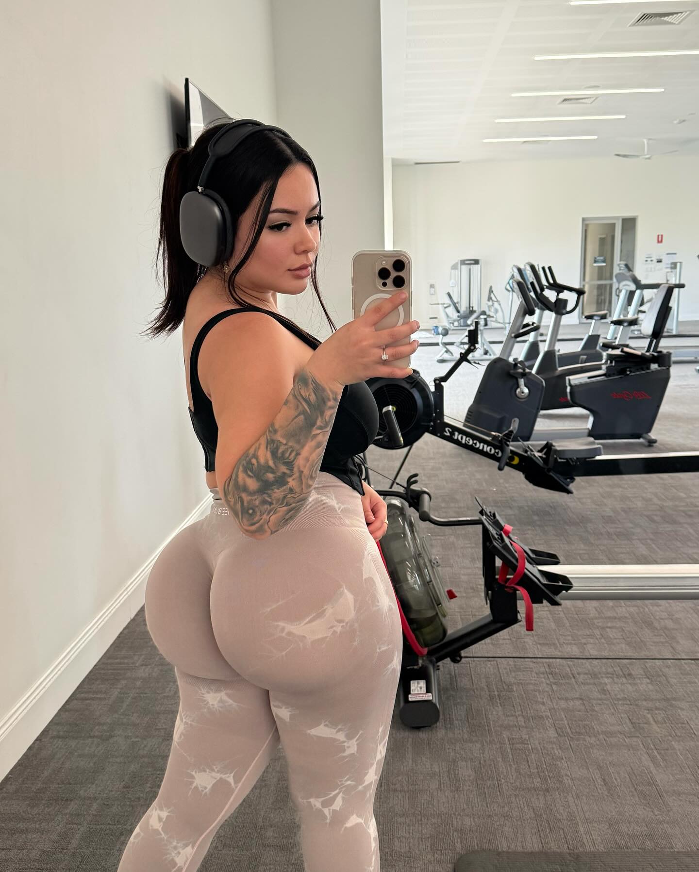 Caroul Holmes nude 5