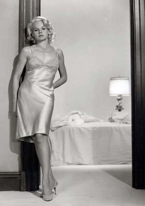 Carroll Baker nude 2