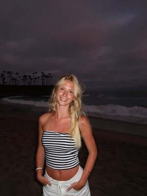 Carsen Rector nude 4