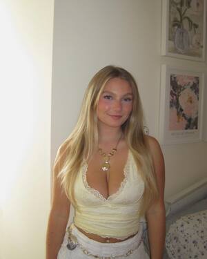 Carys Mclean nude 12