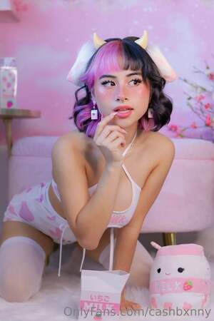 Cashbxnny nude 6
