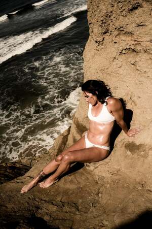 Cat Zingano nude 8