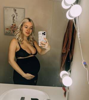 Cece Handley nude 9